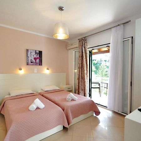 Dolphin Apartments Paleokastritsa Ngoại thất bức ảnh
