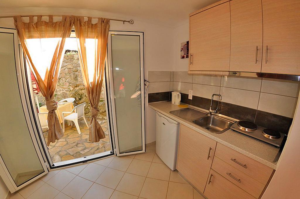 Dolphin Apartments Paleokastritsa Ngoại thất bức ảnh